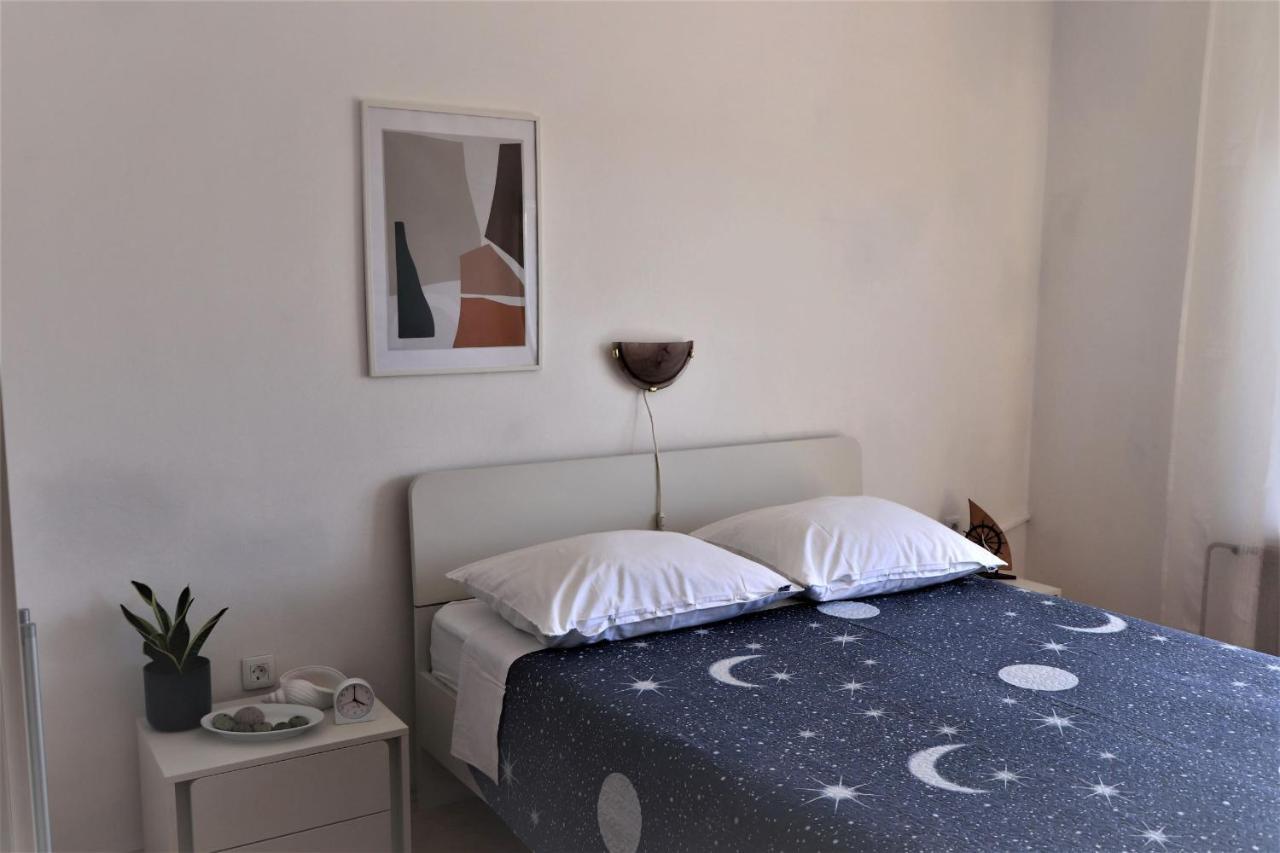 Family Rooms Moela Umag Exterior photo